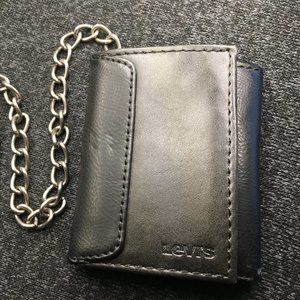 Levi's Tri-Fold Wallet on Chain
